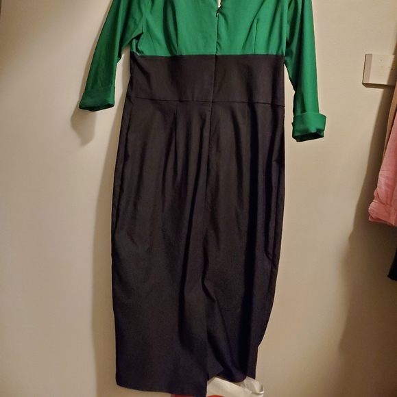 Dress - Picture 6 of 6